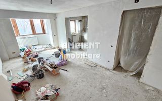 Apartament cu 3 camere, etaj 2, in renovare, zona TRAIAN; - Poză 6
