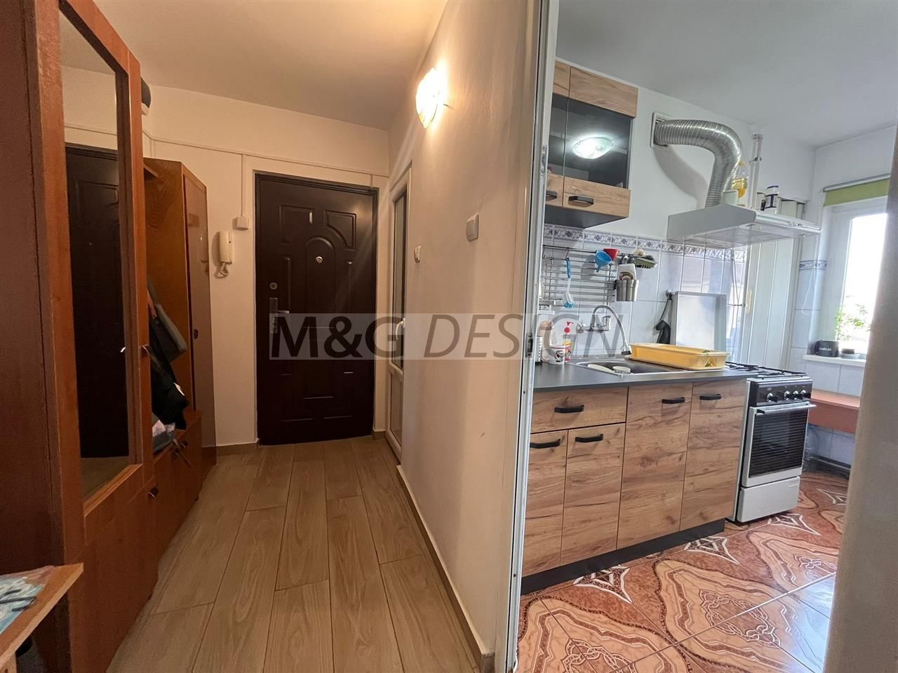 Bucovina 2 camere semidecomandat 2 balcoane CT,AC,58 mp utili - Poză 1