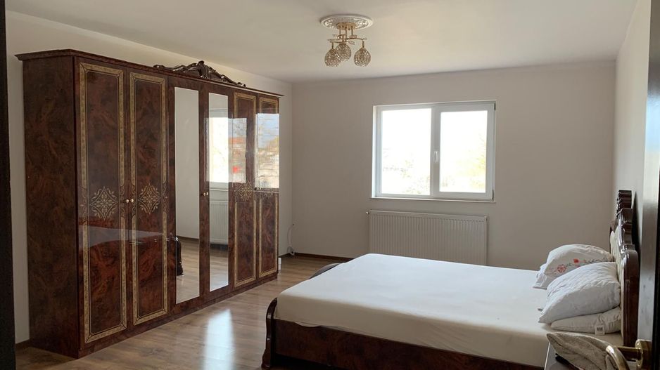 Duplex premium în vatra veche a localității Moșnița Veche - Poză 15