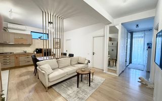 Oportunitate Rară | Apartament de 4 camere cu curte | Damaroaia - Poză 1