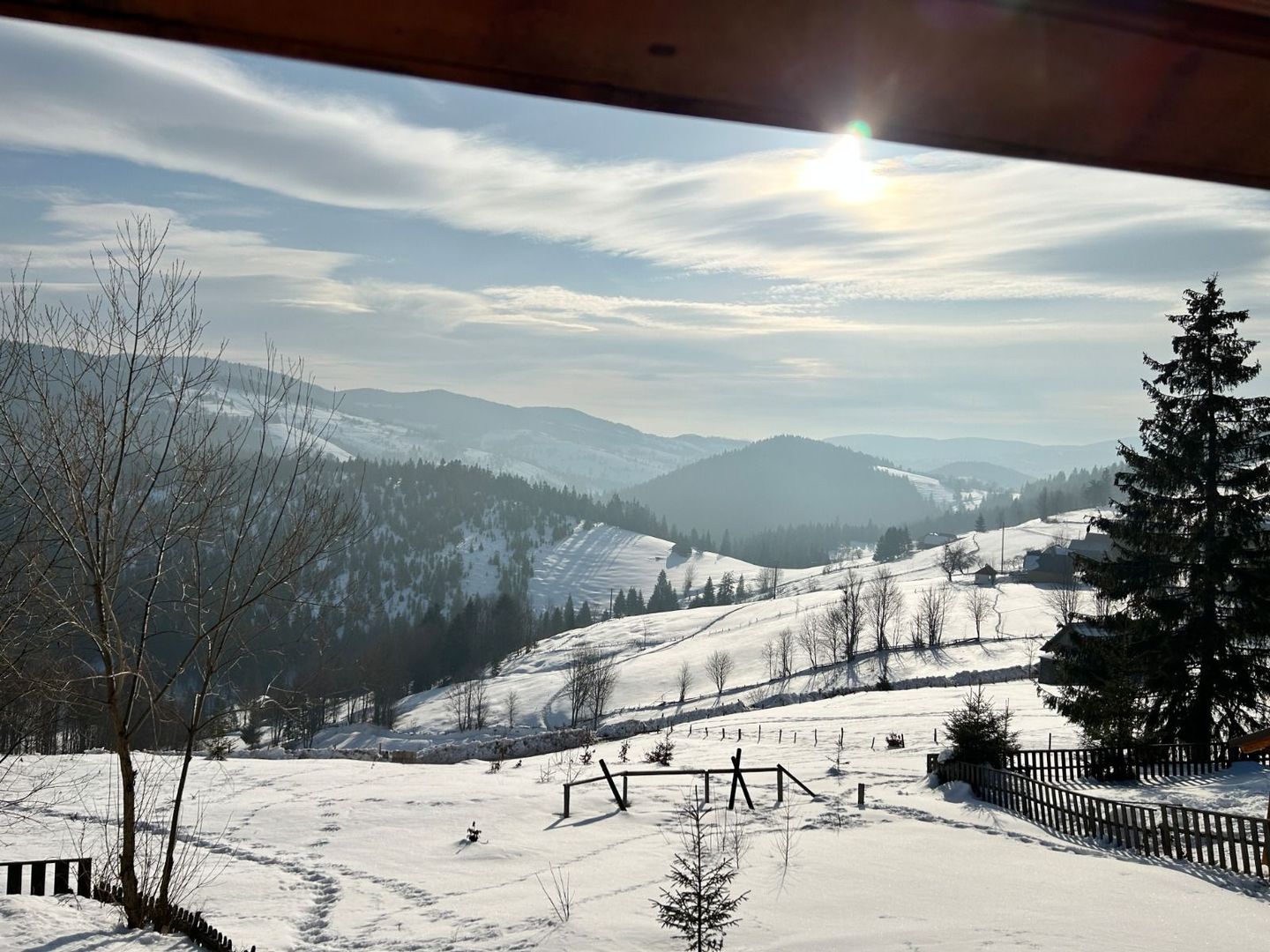 Cabană, 3 dormitoare, Arieseni, vedere panoramică. 75 000 E (neg) - Poză 2