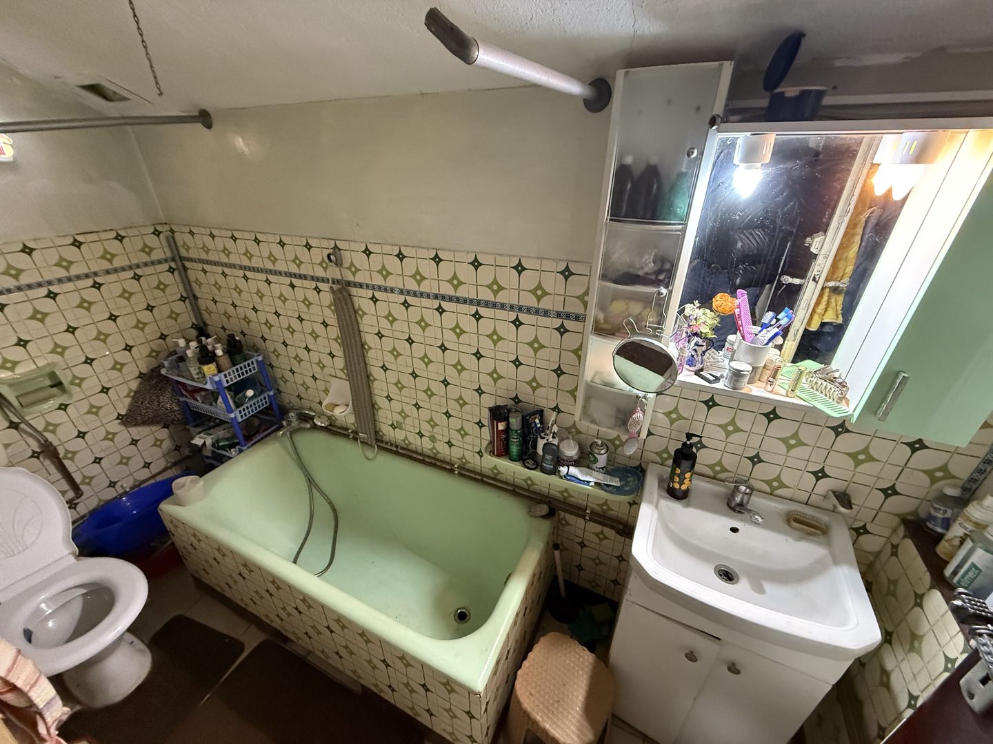 Casă corp C1 84mp + casă corp C2 51mp+garaj+ grădină și teren 889mp - Poză 14