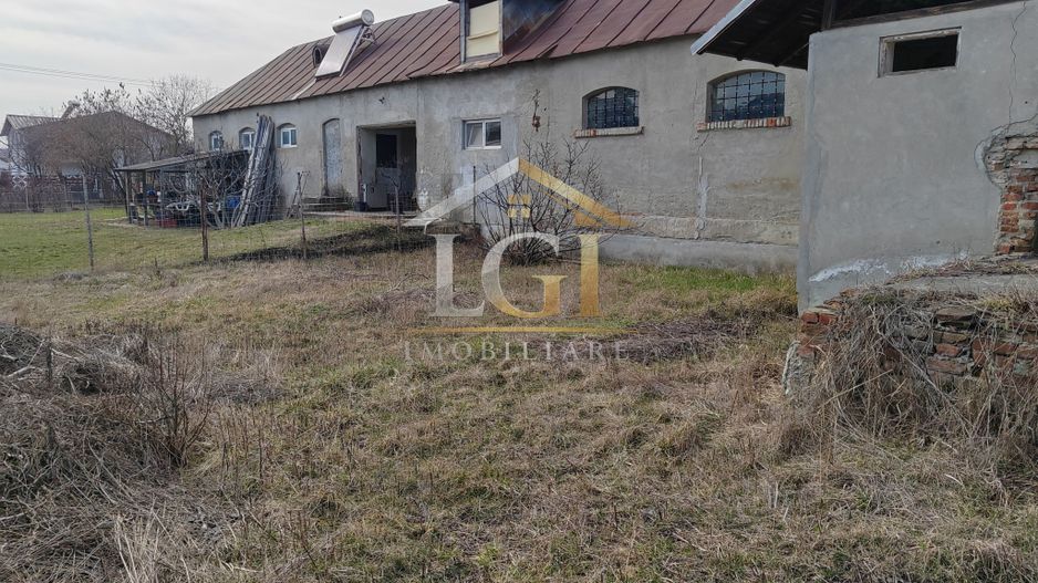 Teren intravilan 672 mp – poziție rară, la poalele Mănăstirii Dealu, - Poză 1