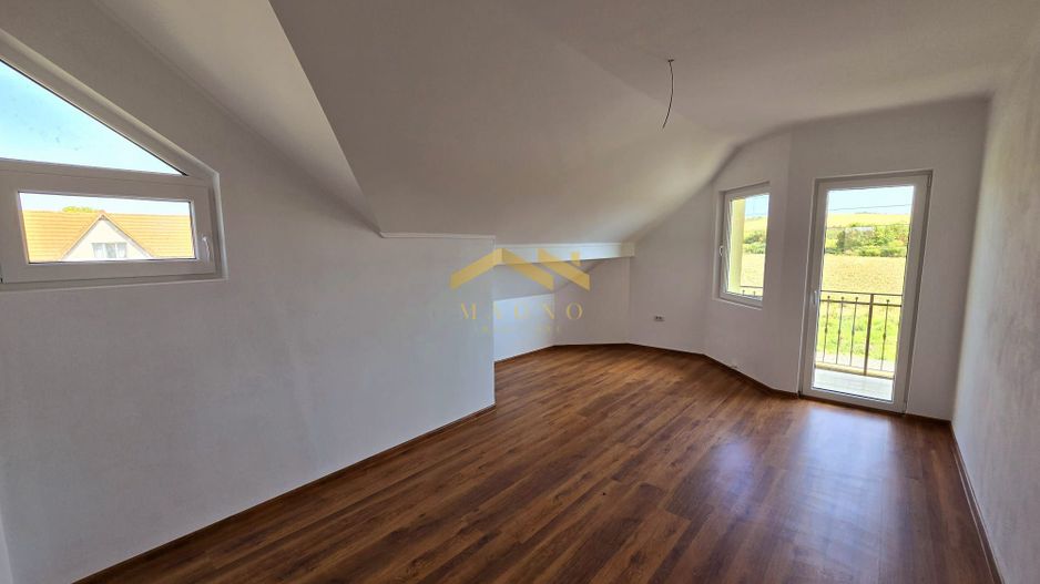 VILA P+M NOUA DE VANZARE IN LIPOVA BAI - Poză 14