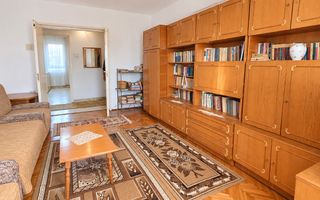 Vând apartament cu trei camere Tudor confort 1 - Poză 3