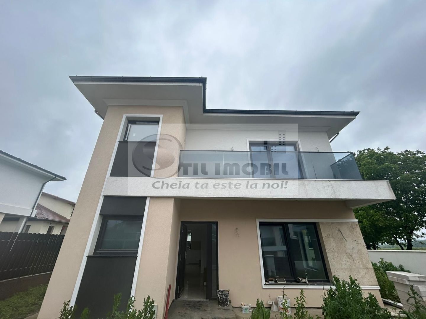 CASA TIP VILA - Gata de mutare! 240.000 euro - Poză 1