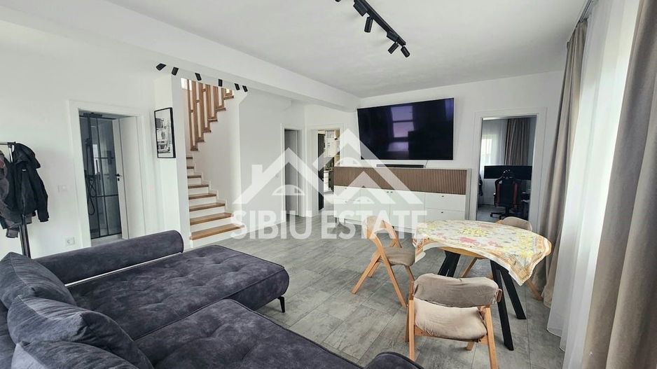 Casa individuala 5 camere, dormitor la parter - Poză 10