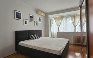 Apartament 3 camere semidecomandat 70 mp zona Teiul Doamnei - Poză 1