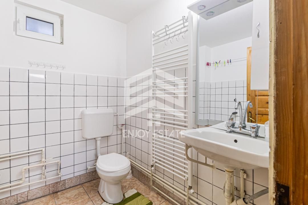 Casă individuală, vedere către Bucegi, la 300 m de Centru, Gară sau Cantacuzino - Poză 10