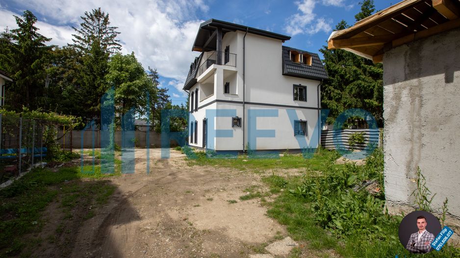 Casă de vânzare, centrală, pe str.  Oituz, Bacău - Poză 2