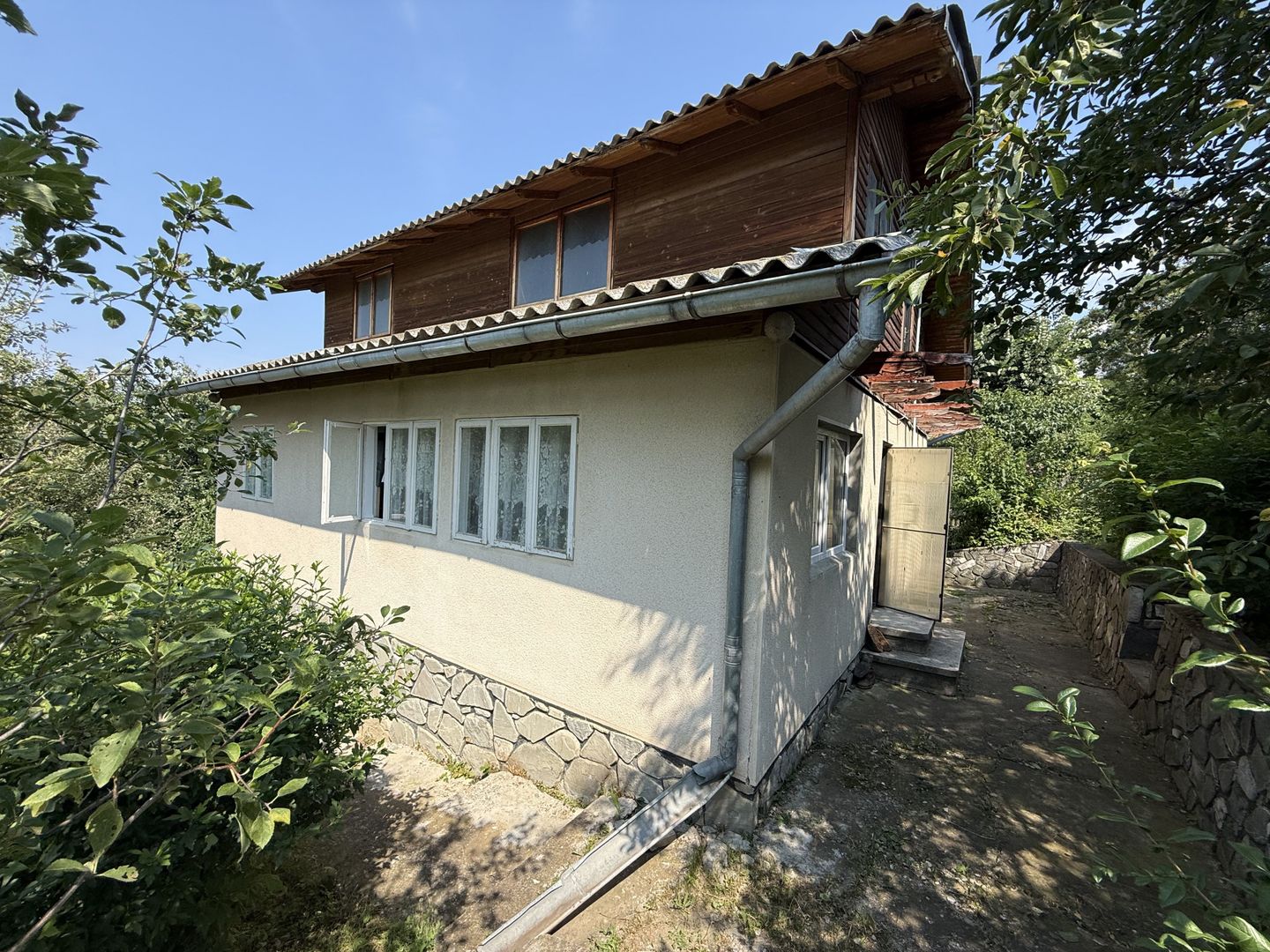 Casă parter+mansarda 80 mp+ teren intravilan 476 mp Sotrile Prahova ! - Poză 1