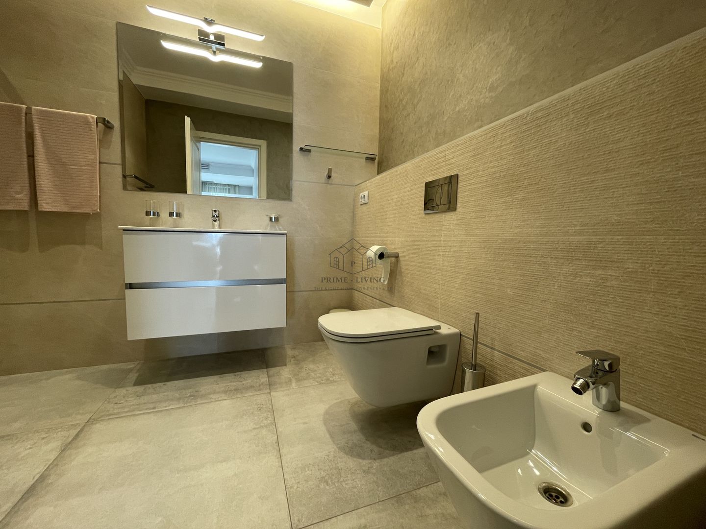 APARTAMENT DE LUX CU 3 CAMERE LA INCHIRIERE IN COMPLEX REZIDENTIAL - Poză 16