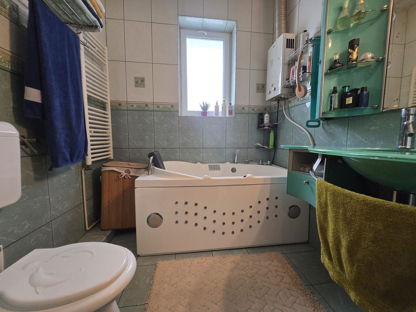 De vanzare-Vila spatioasa cu gradina si foisor-oaza de liniste - Poză 6