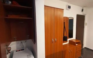 De închiriat: Ap. 2 camere decomandat - Metrou Apărătorii Patriei & Parcare - Poză 5