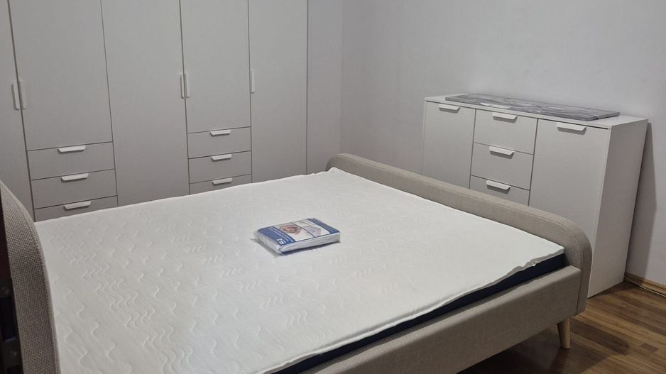 De inchiriat apartament cu 2 camere si loc de parcare, Cartierul Latin - Poză 5