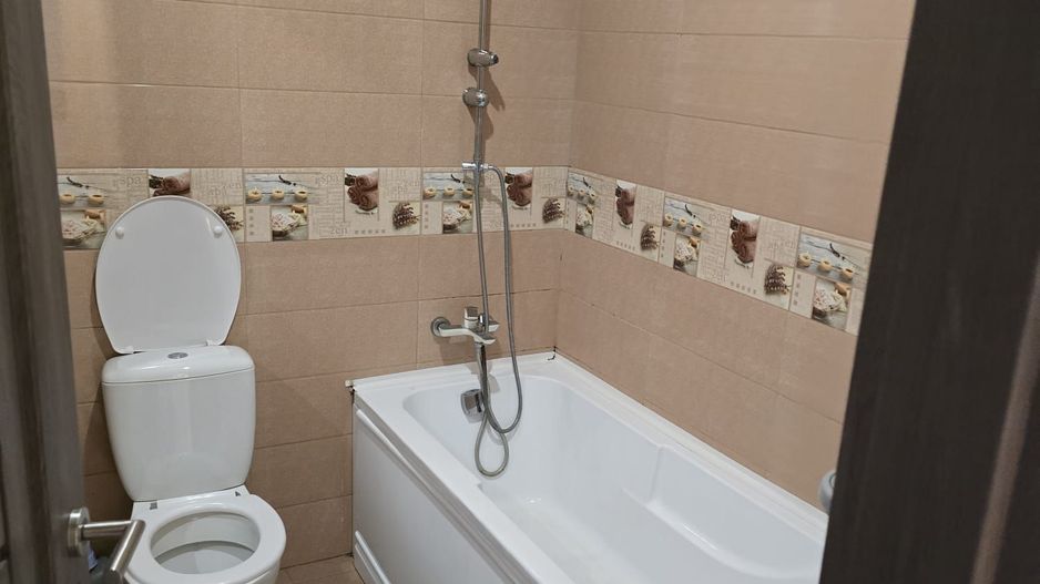 Apartament moder 3 camere +loc de parcare, zona Bragadiru - Poză 12