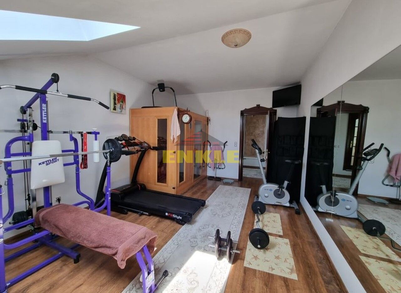 De vânzare Vila P+M, 303 mp si 1000 mp teren, Catamaresti-Deal - Poză 5