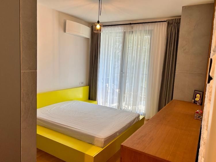 Apartament inchiriere 3 camere Unirii, 95mp, vedere bulevard, parcare inclusa - Poză 8