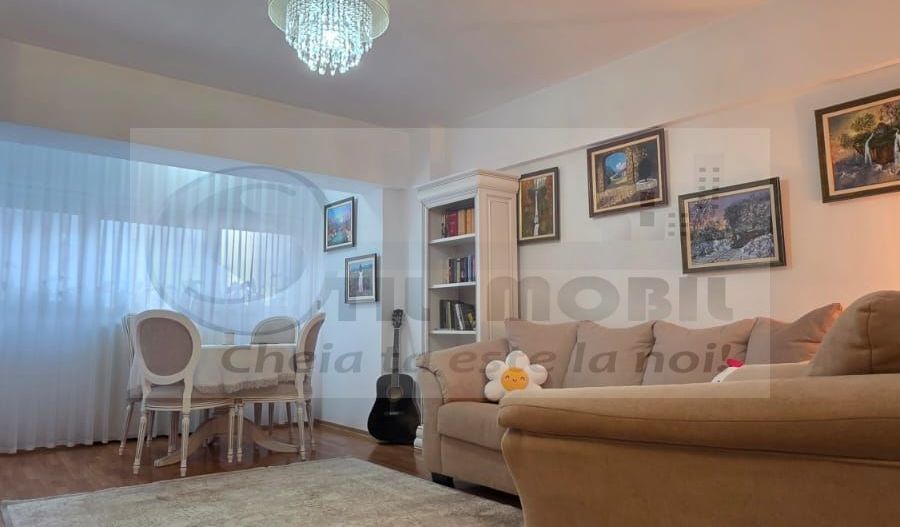 Apartament 3 camere - Centru - 77mp - 2bai - Poză 2