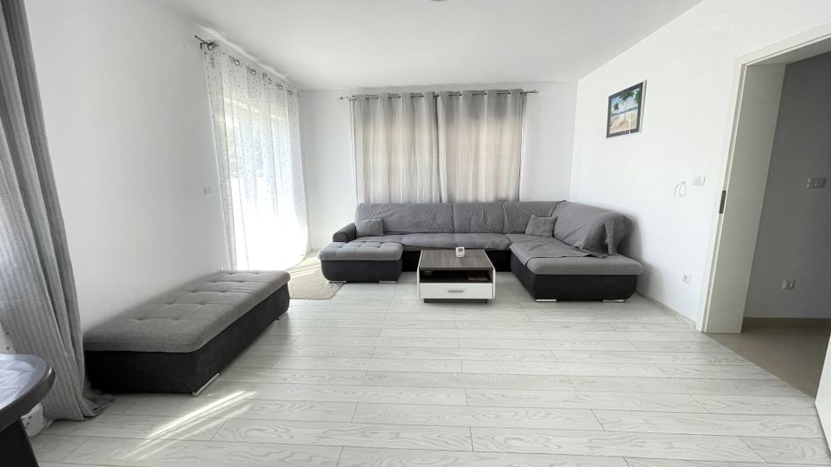 Duplex in Dumbravita -zona Cora - Poză 1