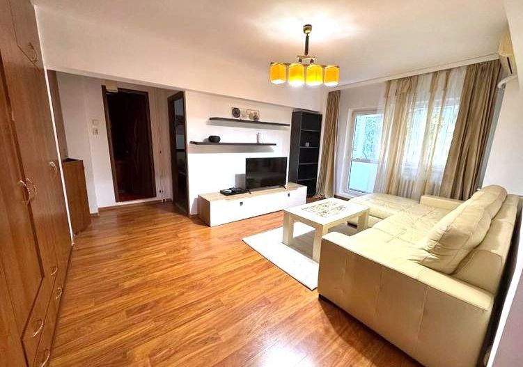 🌳 Închiriez Apartament cu 3 camere, 2 băi, parcare inclusă, lângă Parcul IOR - Poză 1