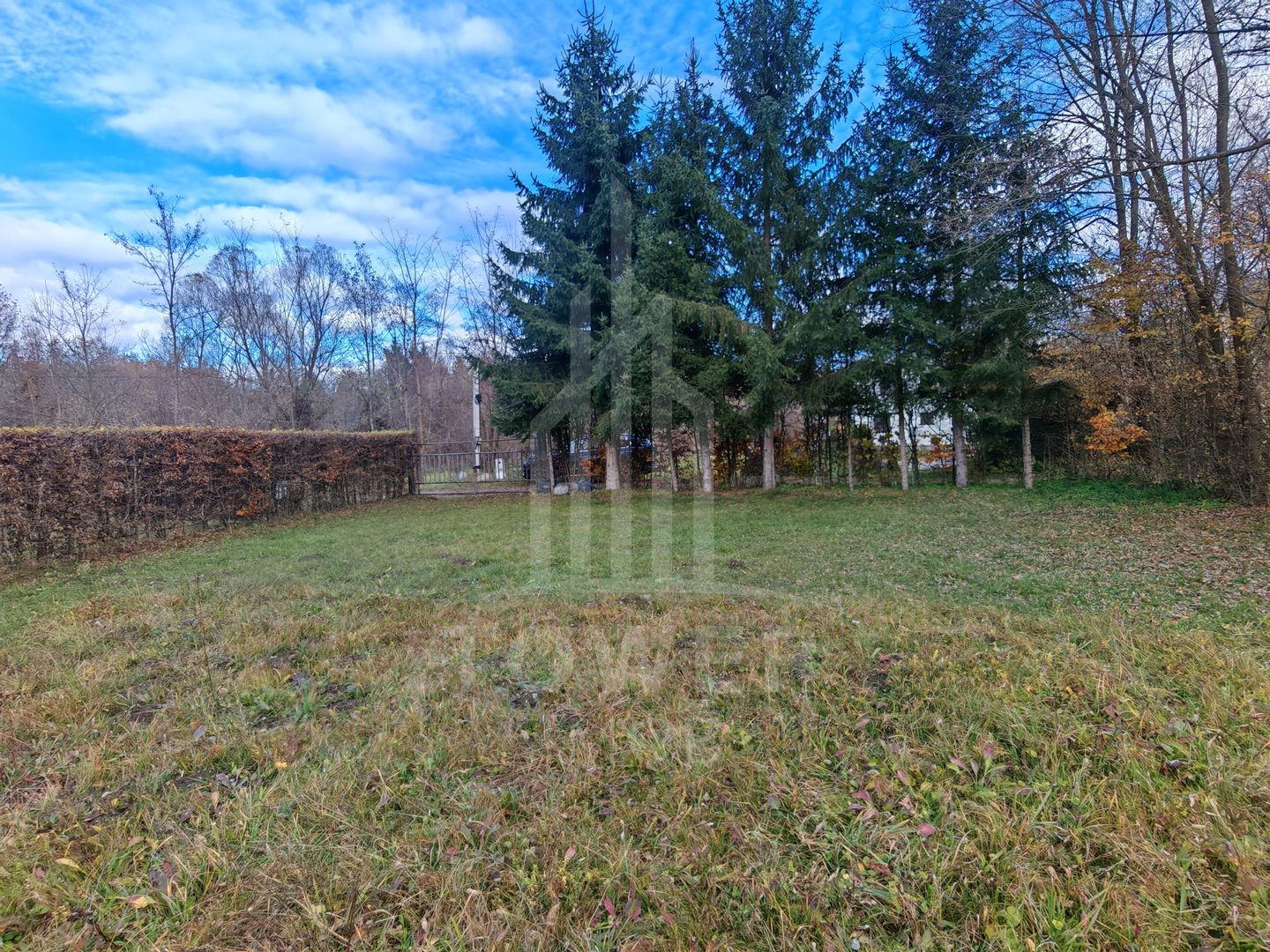 Teren de vanzare în reprezentare exclusivă, situat pe Valea Avrigului! - Poză 2