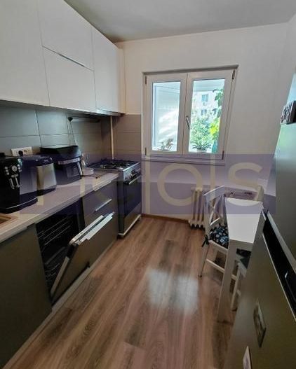 VANZARE 3 CAMERE DECOMANDAR -DRISTOR- PARCARE - Poză 3