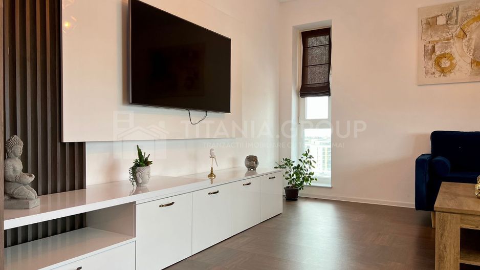 Apartament 2 camere mobilat și utilat, parcare și boxă - Kasper Coresi - Poză 3