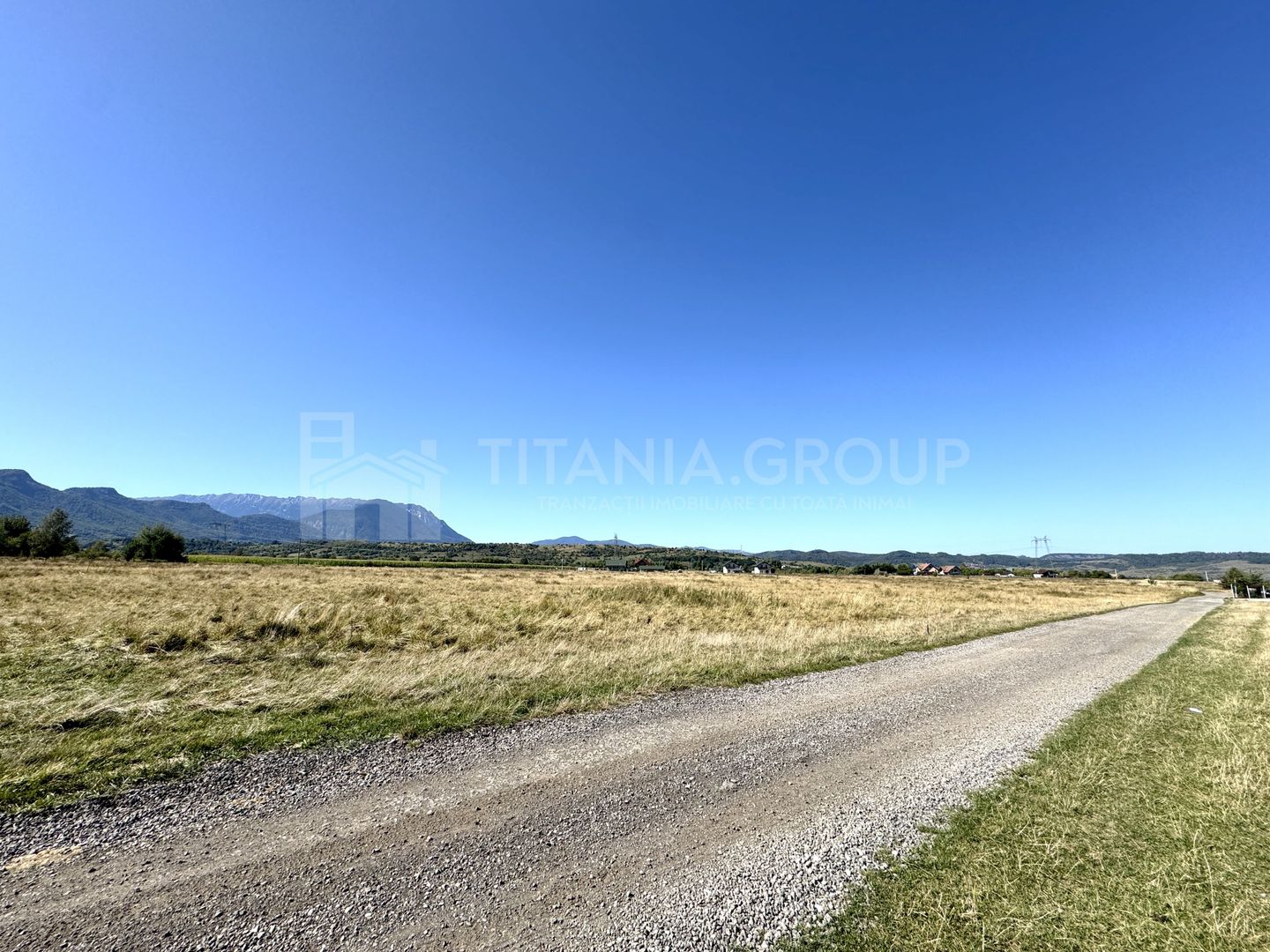 Teren intravilan parcelabil, priveliște spre munți, Sohodol, Bran - Poză 8