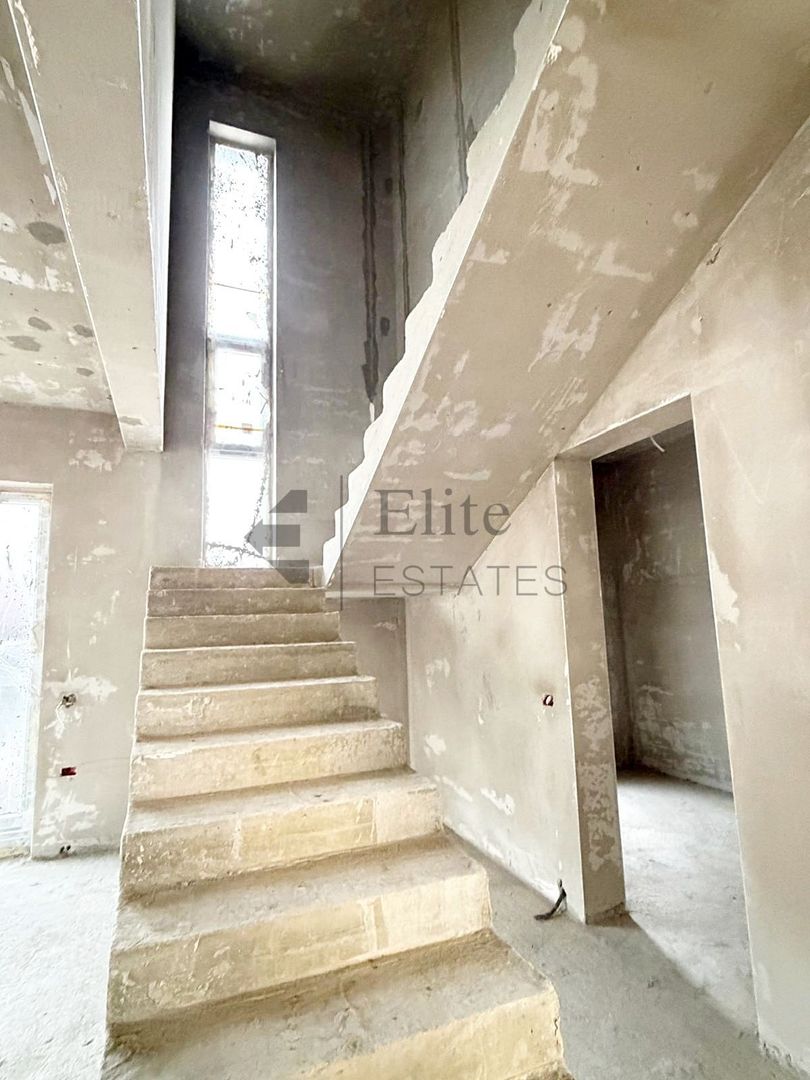 Vila / Casa de vanzare in Oradea, zona Dealuri - Poză 13