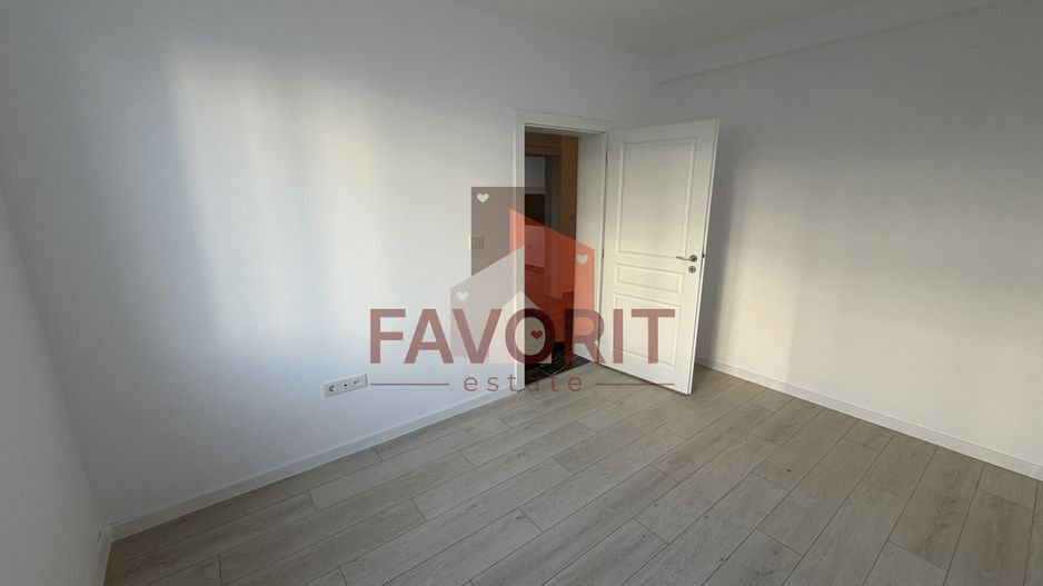 Disponibil imediat. Decomandat. TVA 21% inclus in pret - Poză 8