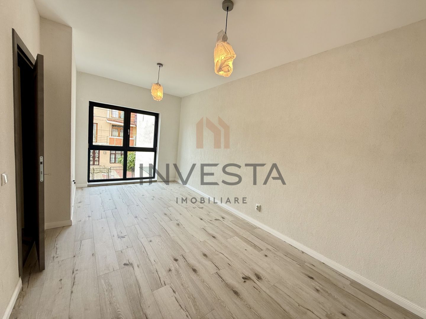 Case tip duplex – 115 mp utili fiecare, parcare in curte zona BT arena - Poză 9