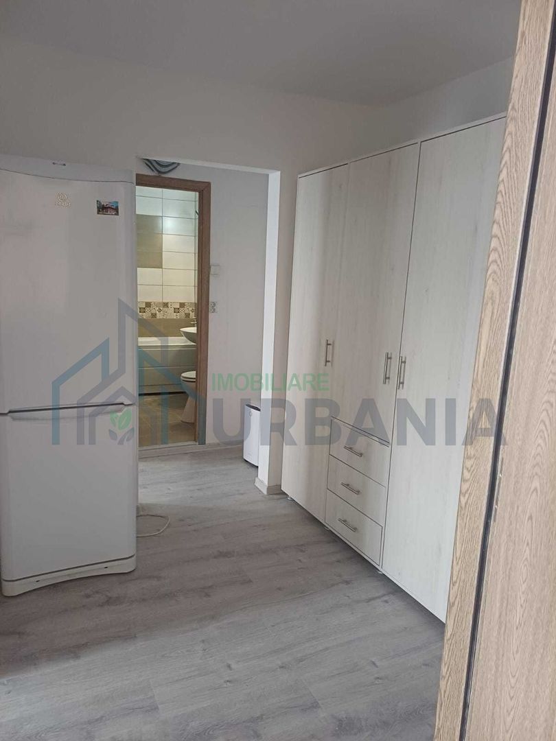 Inchiriez apartament - Poză 1