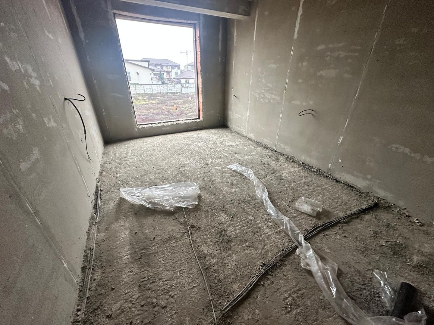 CASA INDIVIDUALA, 4 CAMERE, TOATE UTILITATILE, TEREN 300 MP, COMIS 0% - Poză 13