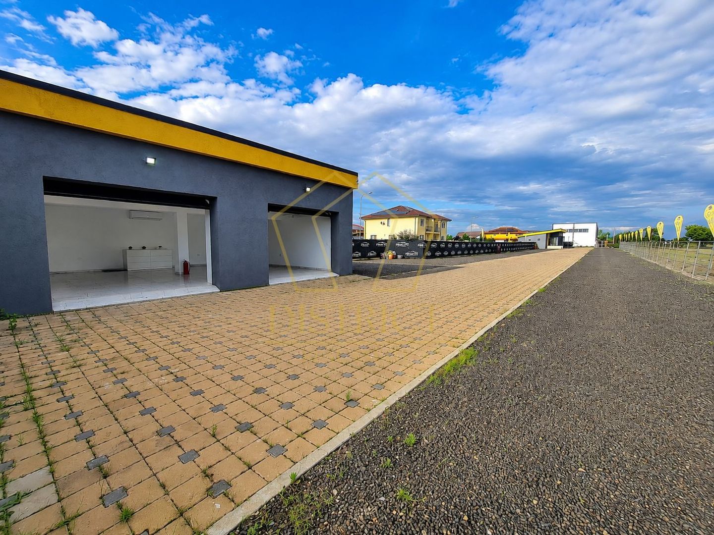 COM 0% Pozitie excelenta, spatiu cu teren servicii | Intrare Sacalaz - Poză 18