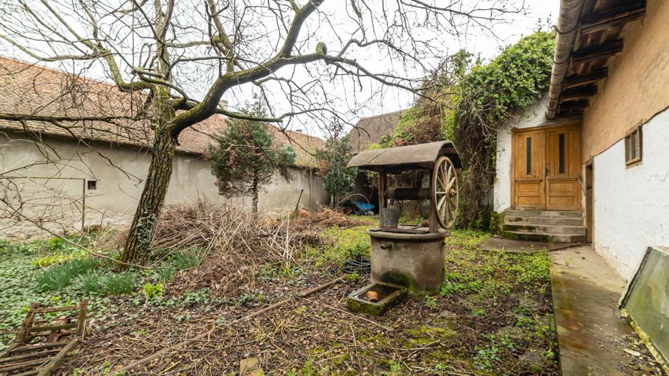 Casă în zona centrală Pâncota - Poză 11