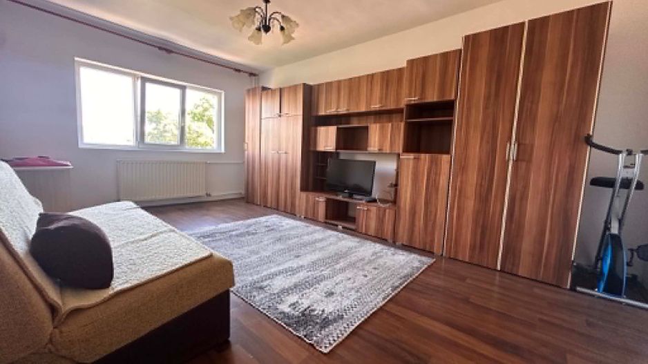 Lipovei | 2 Camere | Decomandat | Etaj Intermediar. - Poză 1