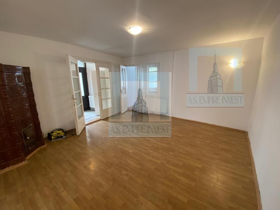 Casa singur in curte - zona Schei CP2392742 - Poză 15