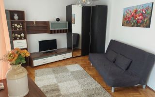 De inchiriat studio la casa, zona centrala Brasov, Schei - Poză 1