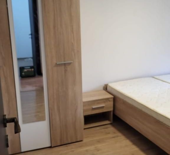 De Vanzare Apartament 3 camere in Vila Sebastian sect 5 - Poză 6