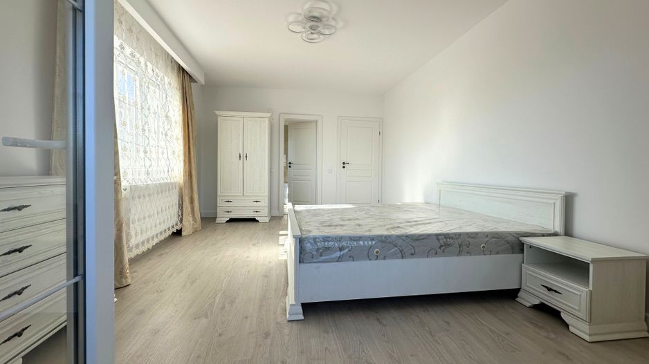 Vânzare casă 5 camere nouă elegantă și spațioasă în Hărman - Poză 31