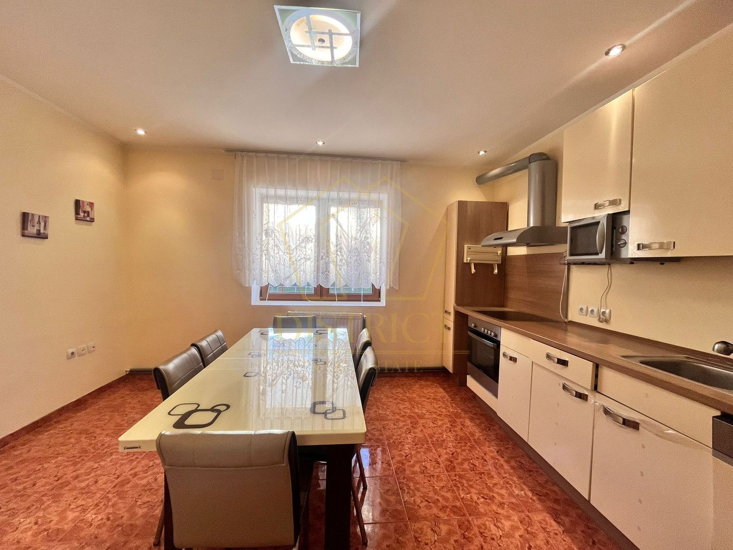 Casa spatioasa cu posibilitate SAD | Petfriendly | Ronat - Poză 6