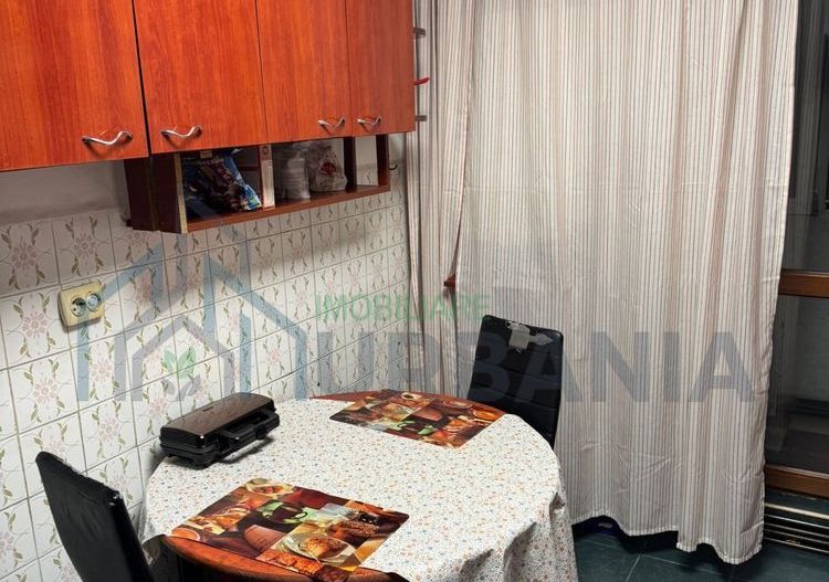 O camera de inchiriat GARĂ - Poză 7