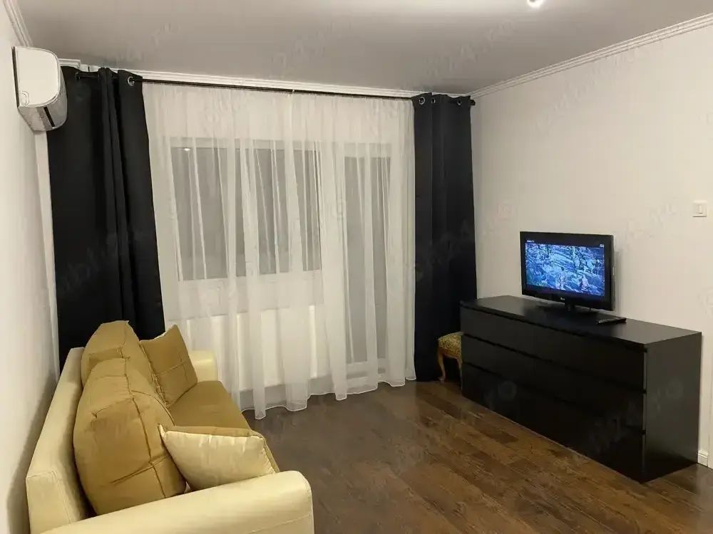 Închiriere apartament 2 camere decomandat Rond Baba Novac - Poză 1