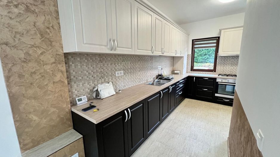 Casa cu 7 camere | 3 balcoane | Garaj | 220 mp + 80 mp curte | Cartier Panorama - Poză 8