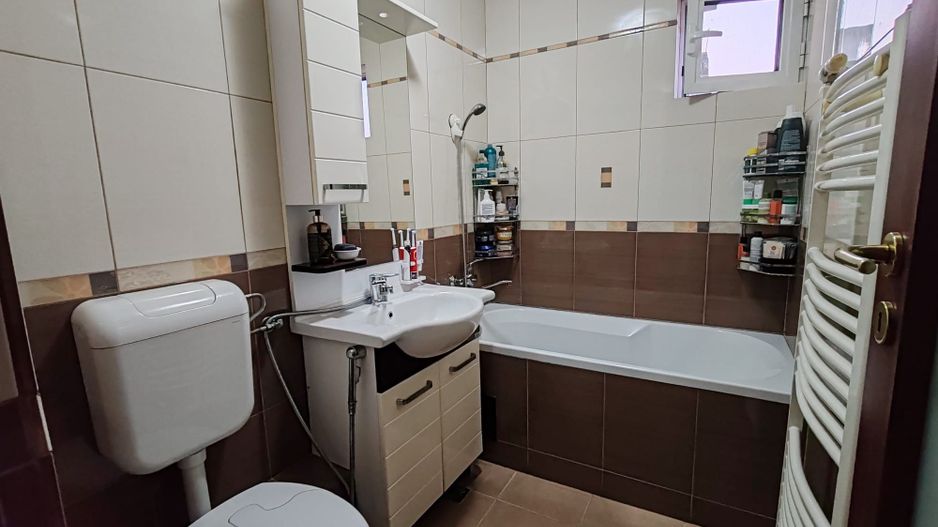 Apartament 4 camere, decomandat,  Micro 20 - COMISION 0% PENTRU CUMPĂRĂTOR! - Poză 7