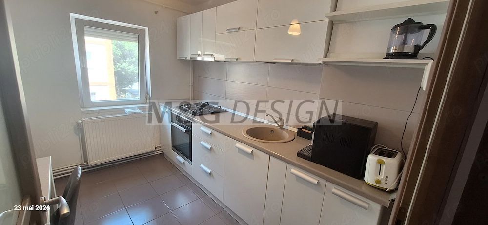 Apartament  3 camere zona Kiriac - Poză 2