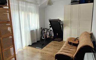 Apartament de vanzare 3 camere 64 mp zona Eroilor - Poză 12