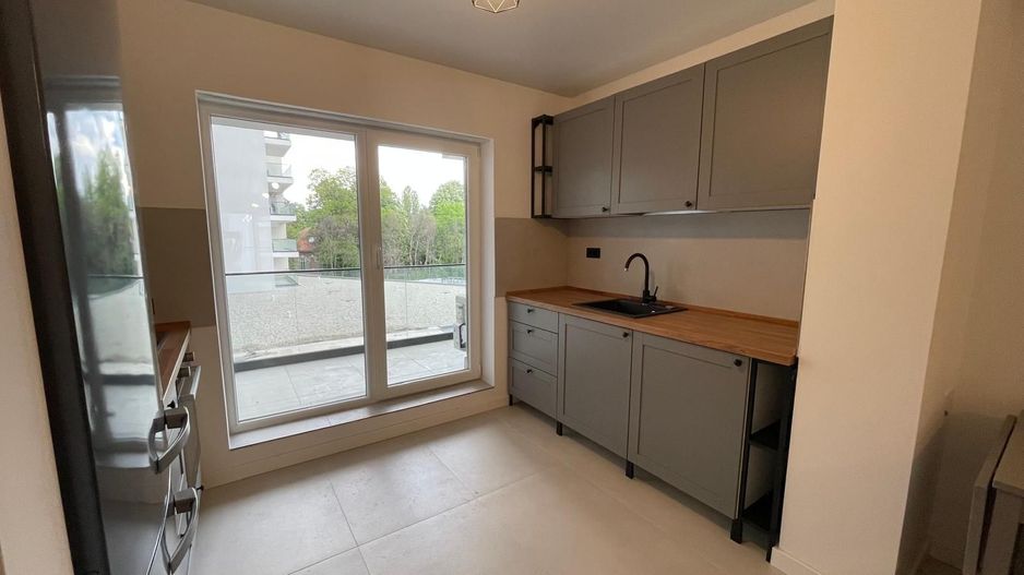 AP. 2 CAMERE SUN ROYAL VIEW, BLOC NOU, METROU 10 MINUTE, MODERN - Poză 8