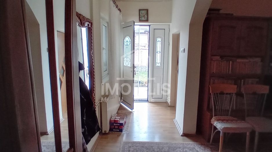 Vânzare casă de locuit cu spațiu comercial – Oportunitate excelentă! - Poză 4